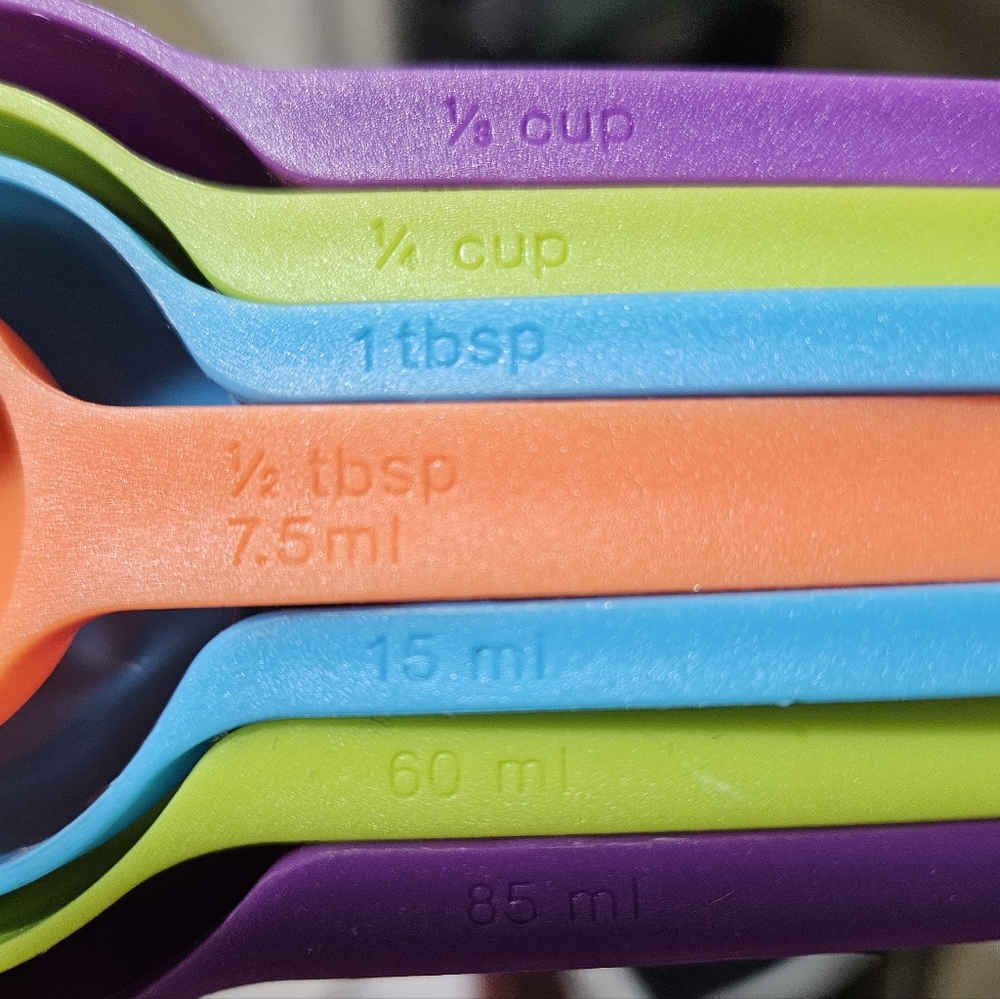 Colorful Nesting Measuring Spoon Set - Picture 2 of 2